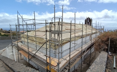 Inicio de la restauración de la cubierta de la ermita, junio 2023